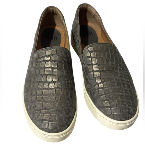 Sofft Gray Crocodile Pattern Loafers Sz 9.5M - Picture 1 of 8